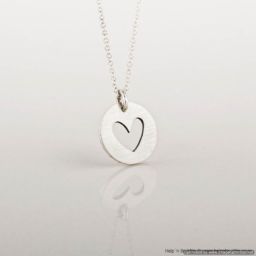 Round heart cut-out necklace
